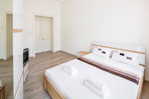 Promotions for 3-room apartments for daily rent in lviv