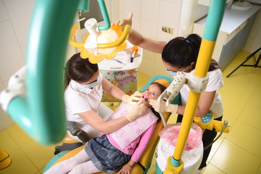 Lіkuvannya karієsu teeth at the dentistry "O.S.A." at Chernivtsi. Make an appointment with a dentist on a special offer.