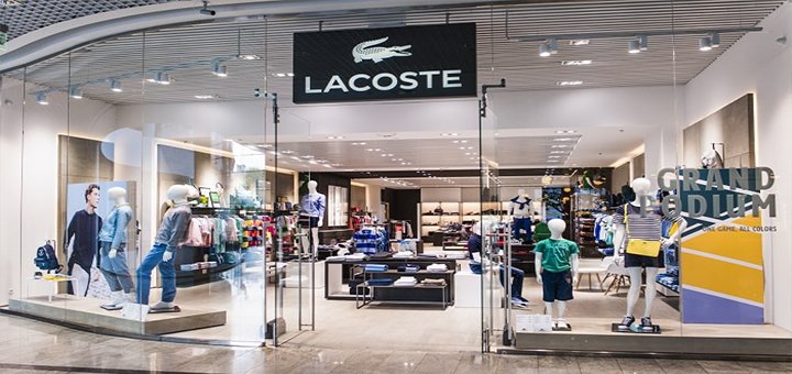 Promotion in Lacoste stores