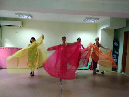Sports club «Athlete» in the Dnieper. Pay for oriental dance classes at a discount.