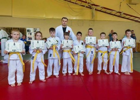 Sports club «Athlete» in the Dnieper. Pay for oriental dance classes at a discount.