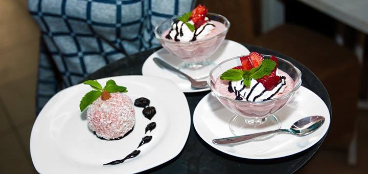 Скидки и акции на все меню кухни и бара в кафе «ReDi»