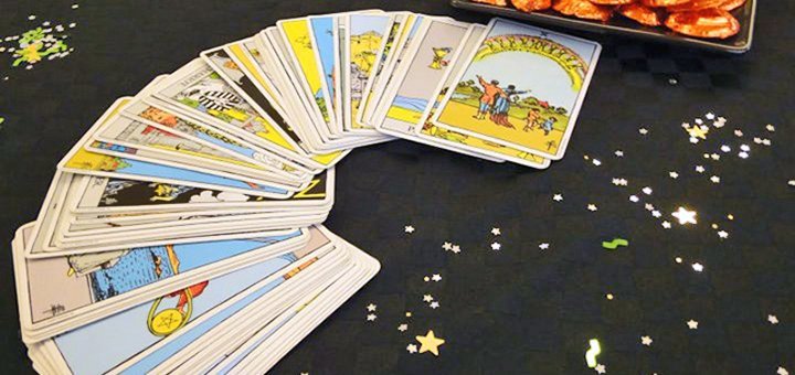 Online fortune telling on cards Ekaterina Ratia. Online fortune telling on cards action