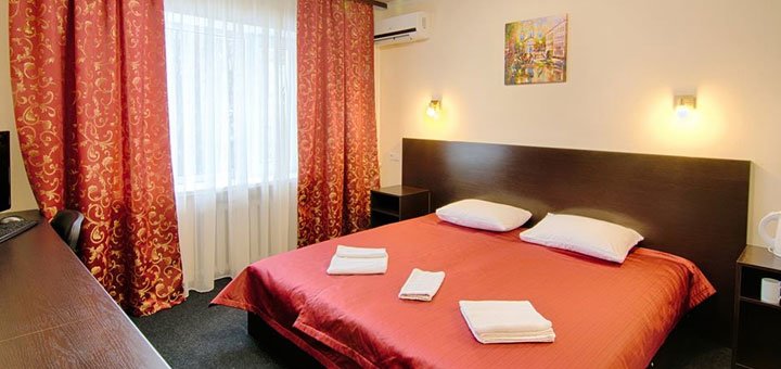 Room at the Nivki Hotel. book a hotel room at a discount. Hotels in Kiev at a discount.