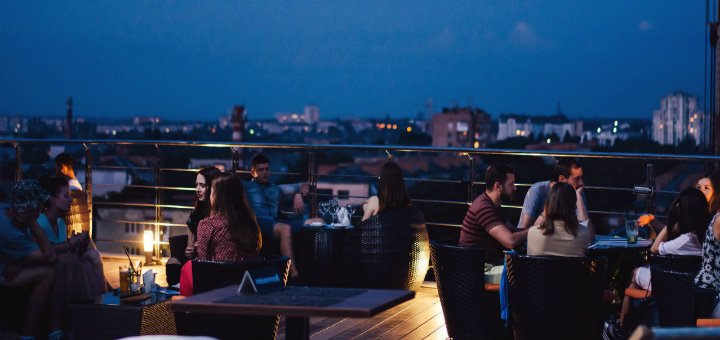 Акции коктейль-бар «Skybar Family»