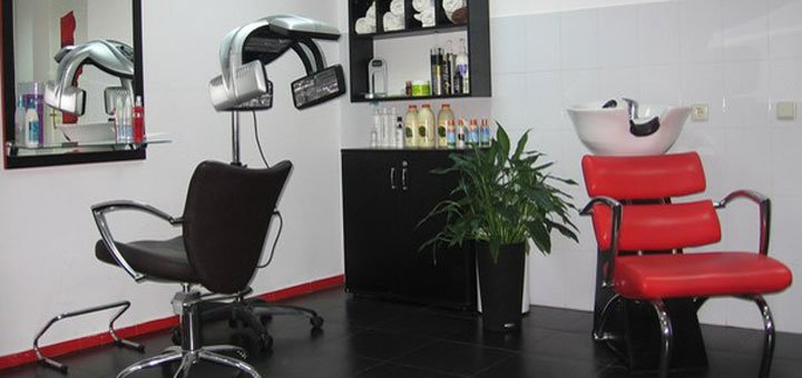 Hair care in the beauty salon "Maki". Order promotional services