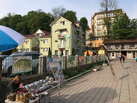 «Неополіс» – отель в Поляне на Закарпатье. Бронируйте номер со скидкой.