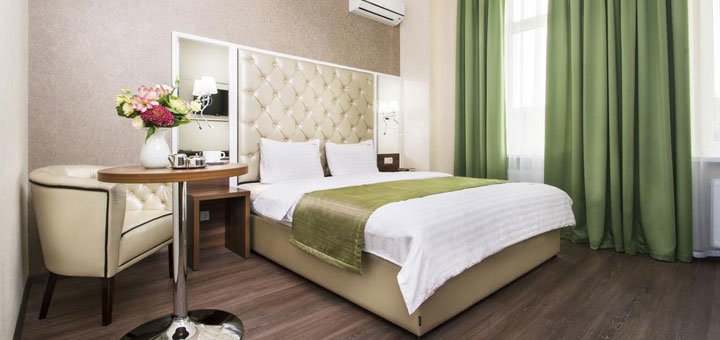 Room at the BonApart Hotel in Kiev. Book a room at a discount. Hotels in the center of Kiev.