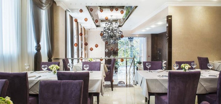 Restaurant in the bonapart hotel in kiev. book a room with a discount. hotels in the center of kiev.