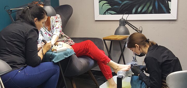 «N1» - Nail Studio Натальи Недолужко в Киеве. Приходи на маникюр по скидке.