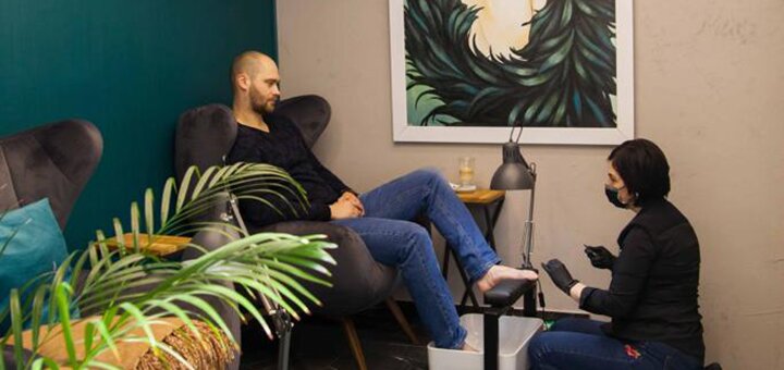 «N1» - Nail Studio Натальи Недолужко в Киеве. Записывайся на ногтевой сервис для мужчин по акции.