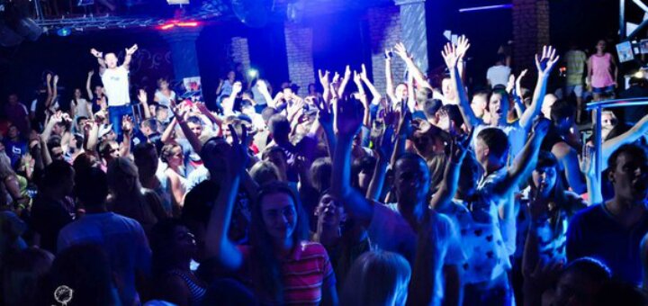 Promotions dance night club &quot;istanbul&quot;