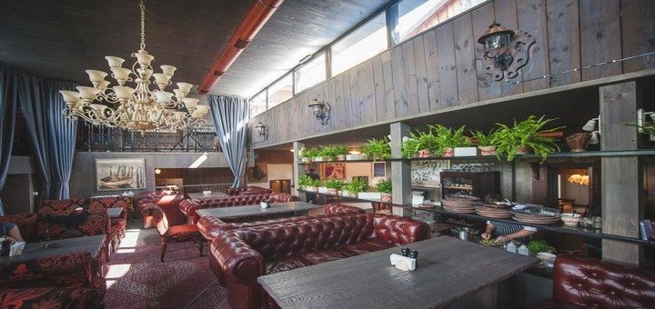 Hall of the restaurant "Canapa". Book a table at a discount