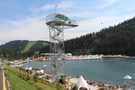 Активний відпочинок Bike Zip Roller Coaster у Буковелі. Купуйте квитки по акції.