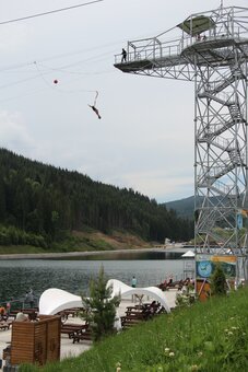 Відпочинок для екстрималів Bike Zip Roller Coaster у Буковелі. Купуйте квитки по акції.