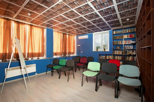 Бронь места в коворкинге «Campus Anticafe» в Киеве по скидке