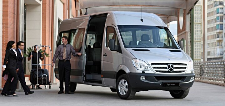 Meeting at the airport by minibus &quot;van.taxi&quot; in kiev. get a discount on your trip