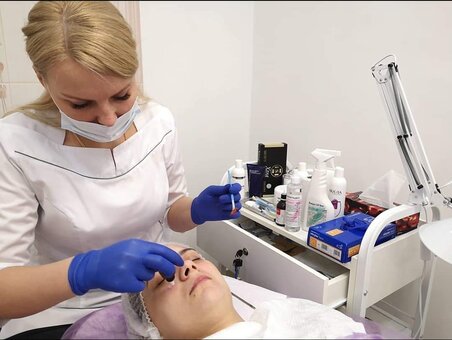 Косметологические услуги в салоне «WhiteTone» в Одессе. Записаться по скидке.