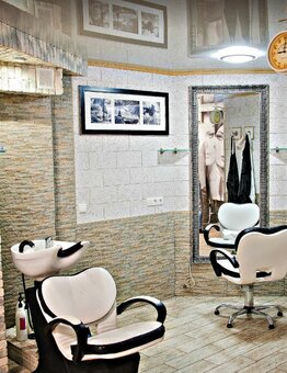 Children&#39;s haircut in the beauty studio sun paradise kherson. sign up for a children&#39;s haircut for the promotion