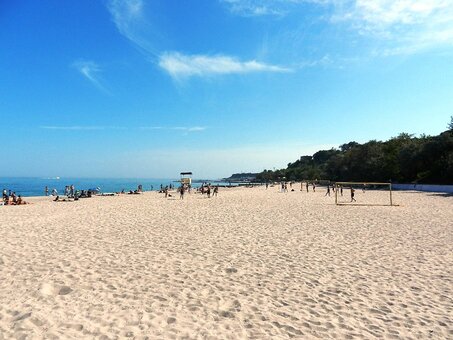 Big fountain beach in odessa. relax on the action