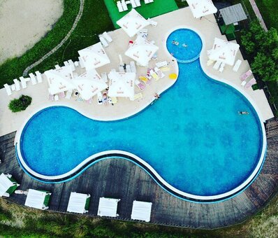 Beach resort Biruza Beach Club in Kiev 4