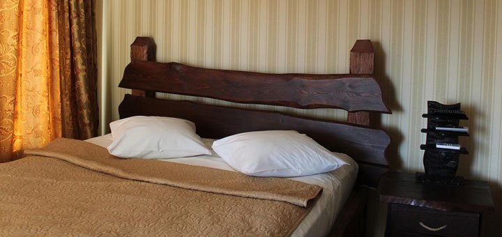 Room at the hotel "Kaodatsky kosh" in the Dnieper. Book a room at the Kodatsky Kosh hotel at a discount. Pool in the Kadatsky Kosh suburban complex. Discounts in suburban complexes in the Dnieper.