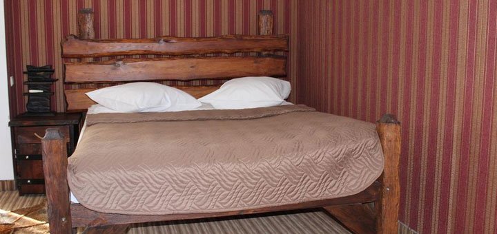 Room at the hotel "Kaodatsky kosh" in the Dnieper. Book a room at the Kodatsky Kosh hotel at a discount. Pool in the Kadatsky Kosh suburban complex. Discounts in suburban complexes in the Dnieper.