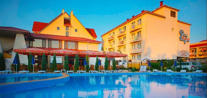 Hotel "27 Zhemchuzhin". Relax with a discount
