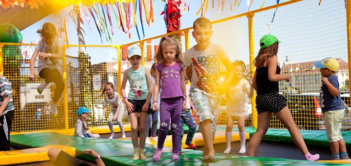 Summer park - children&#39;s amusement park in kiev. have fun with the action.2
