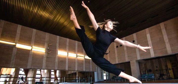 Танцевальная школа «Lysokon Dance Studio» в Киеве. Записаться в школу танцев по скидке.