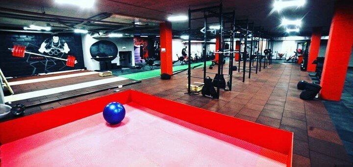 Fitness training in the sports complex "Red Barbell" in Kiev. Buy a subscription with a discount.