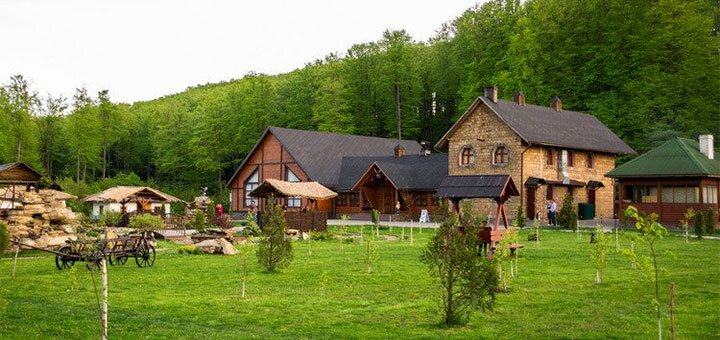 Знижки на відпочинок в готелі Орлине гніздо в Черновцах3