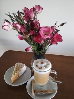 Kav&#39;yarnya caffeine in khutorka, bila tserkva. enjoy the cozy atmosphere and our discounts