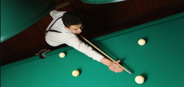 Russian billiards &quot;house of pishchevich&quot;