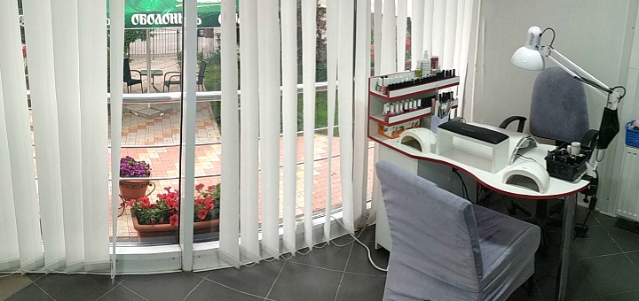 Класичний манікюр в студії манікюру «Marina_nails_studiya» по акції