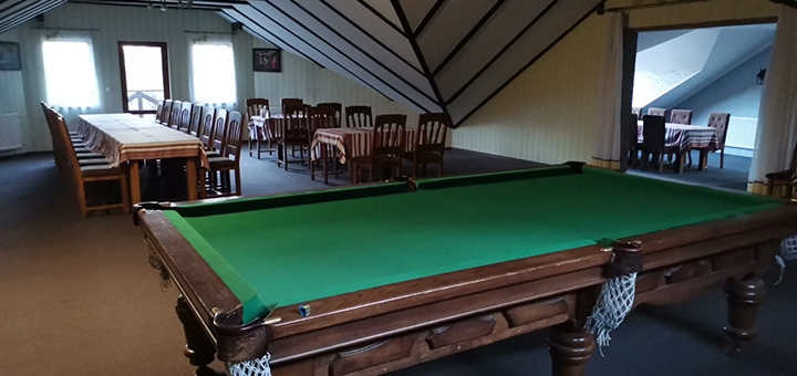 Знижки на відпочинок у готелі Астур в Іршаві37.