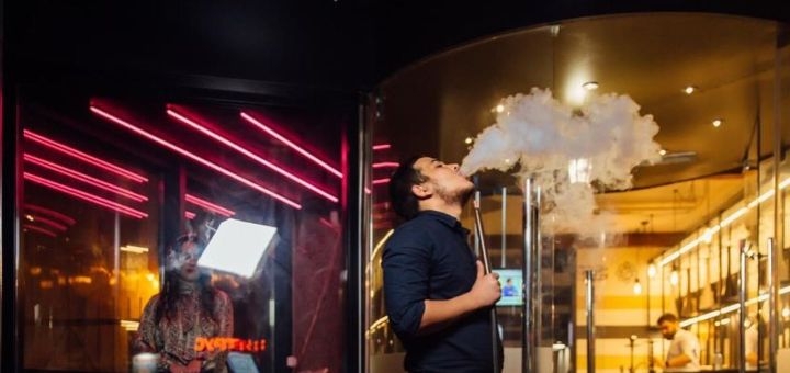 Discount on menu at Damascus bar