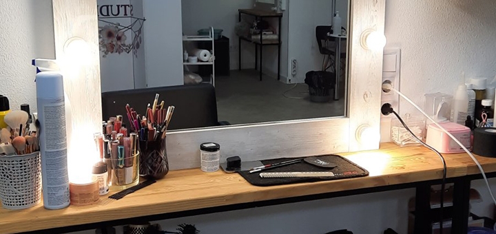 beauty salon varnish odessa promotion 13