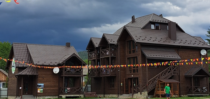 Дитячий табір River Camp у Микуличині. Відвідуйте по акції 33