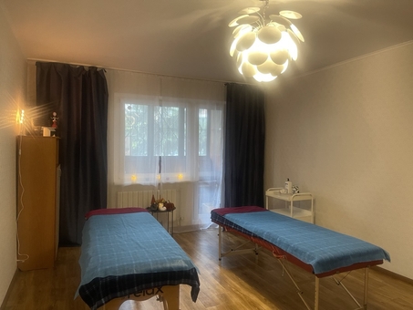 Жіночий масажний кабінет силует. Відвідуйте по акції 12