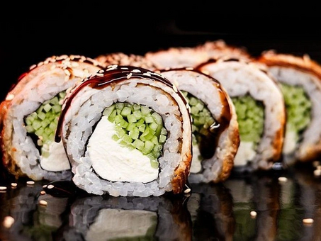 Aki Maki Sushi delivery. Order with a 5% discount.