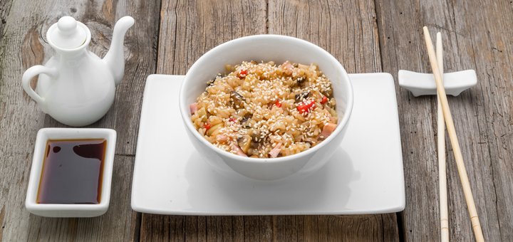 Japanese cuisine near the Terra Mare trattoria near Vinnitsa. Change delivery for special offers.