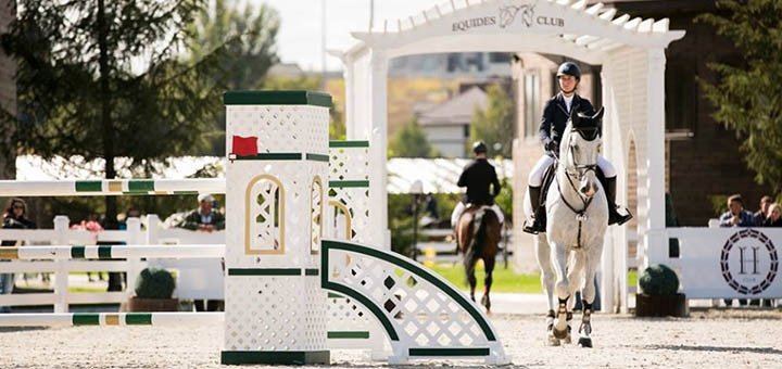 Equestrian club, hotel Equides Club in Lesniki 16