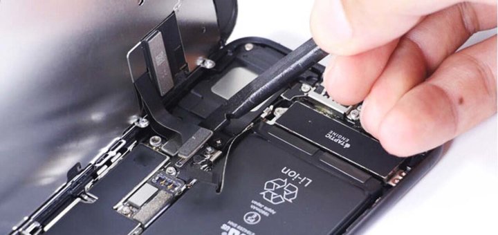 Diagnostics and repair of Apple iPhone at the iFixApple service center in Kiev. Contact the master for a discount.