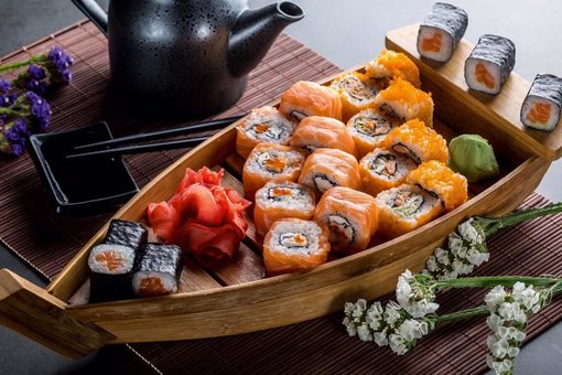 Japanese cuisine restaurant &quot;yakitoria&quot;. discounts on all menus