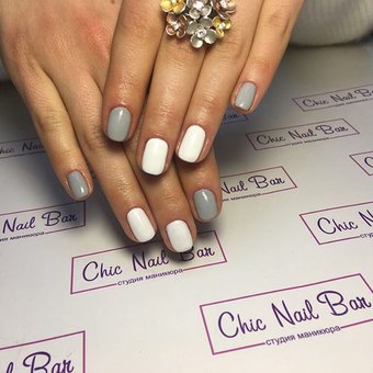 Маникюр гель лак в салоне «Chic Nail Bar» в Киеве. Записывайтесь по скидке.