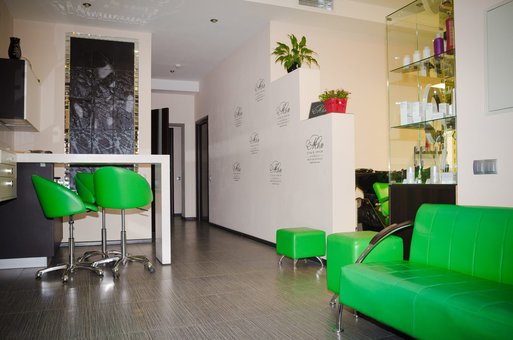 Coloring in the beauty studio «Mole» in Kiev. Redeem coupon