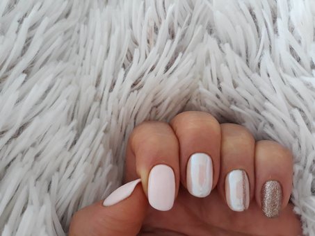 Манікюр втирання у салоні краси «Lady Victoria» у Дніпрі. Записуйтесь на манікюр з акції.