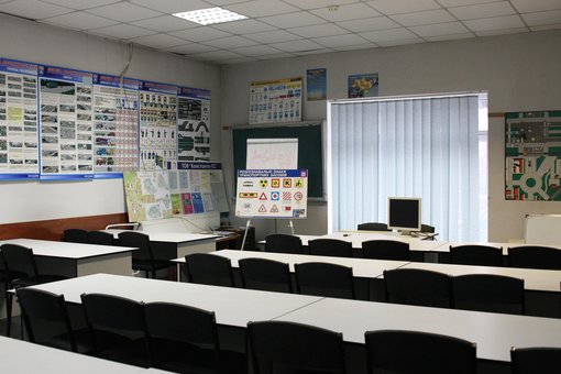 Автошкола «Константа ГС» в Киеве. Записывайтесь на курсы водителей по акции.
