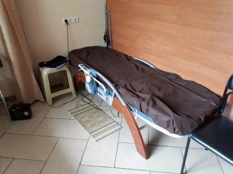 Back massage Nuga Best at the "Oberig" center in Zaporozhye. Sign up for a massage for a promotion.